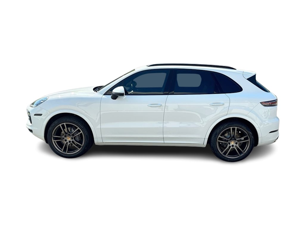Thumbnail: 2020 Porsche Cayenne - 3