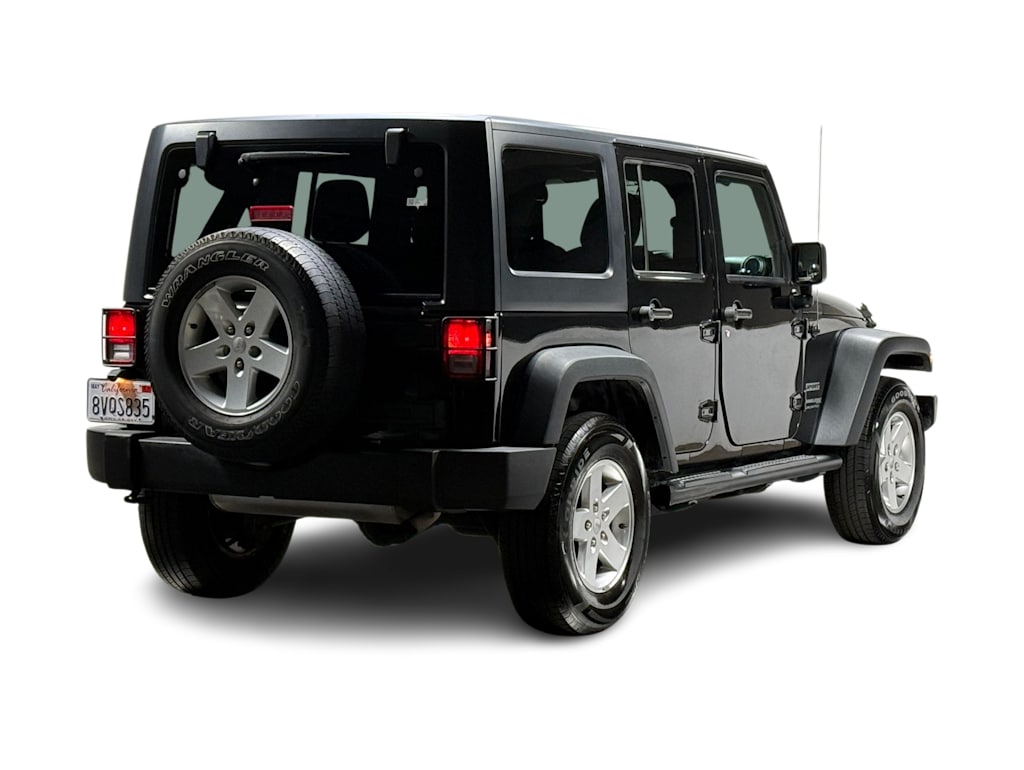 Thumbnail: 2018 Jeep Wrangler - 17