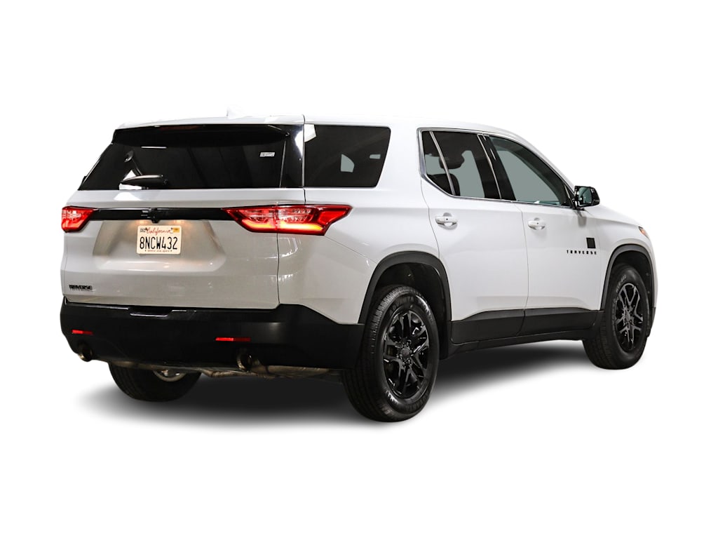 Thumbnail: 2020 Chevrolet Traverse - 18