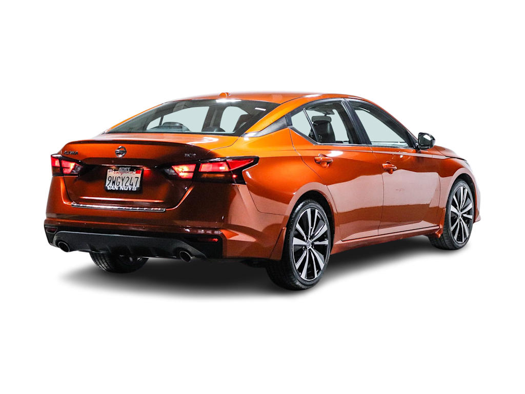 Thumbnail: 2022 Nissan Altima - 18
