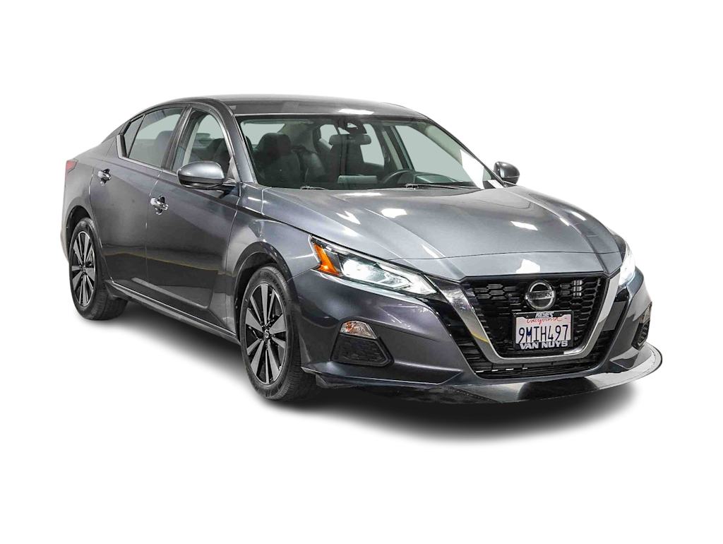 Thumbnail: 2021 Nissan Altima - 21