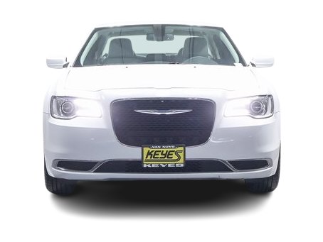 2017 Chrysler 300 Limited Edition 19