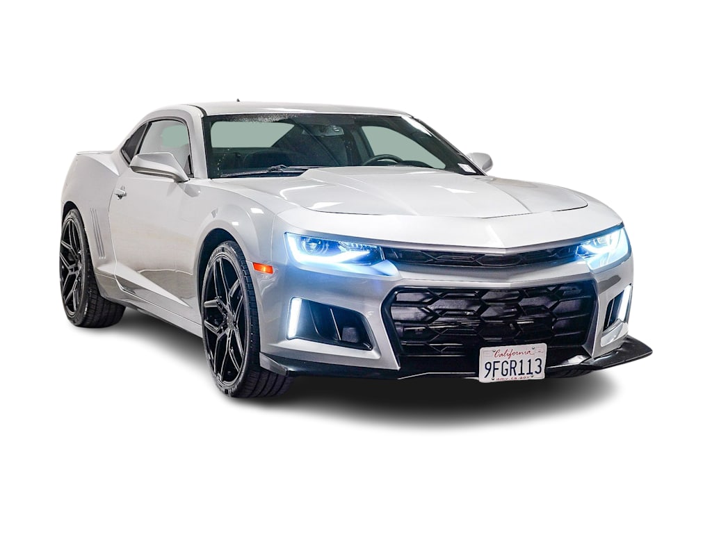 Thumbnail: 2015 Chevrolet Camaro - 16