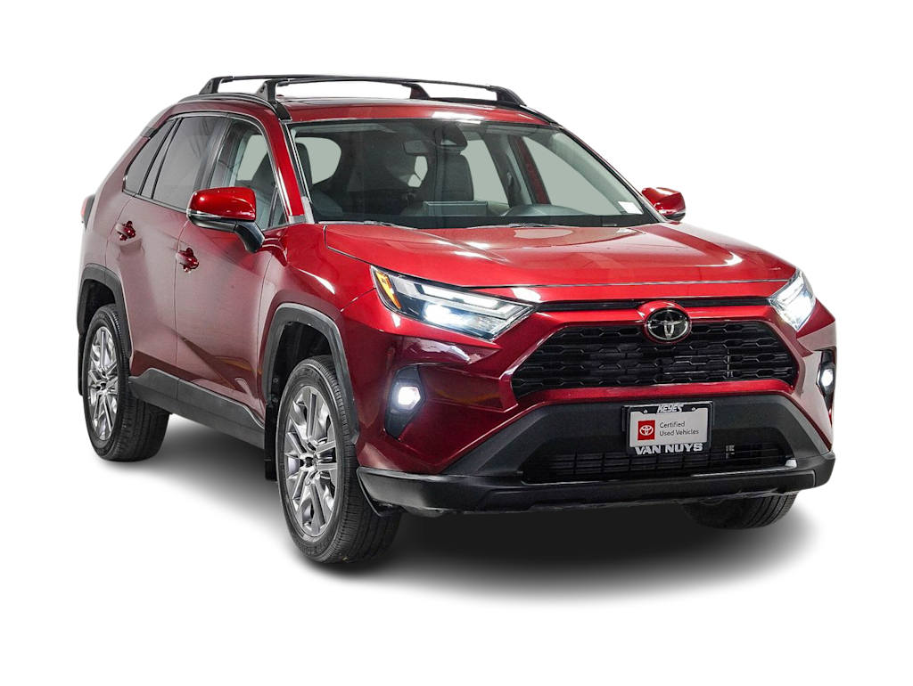Thumbnail: 2023 Toyota RAV4 - 20