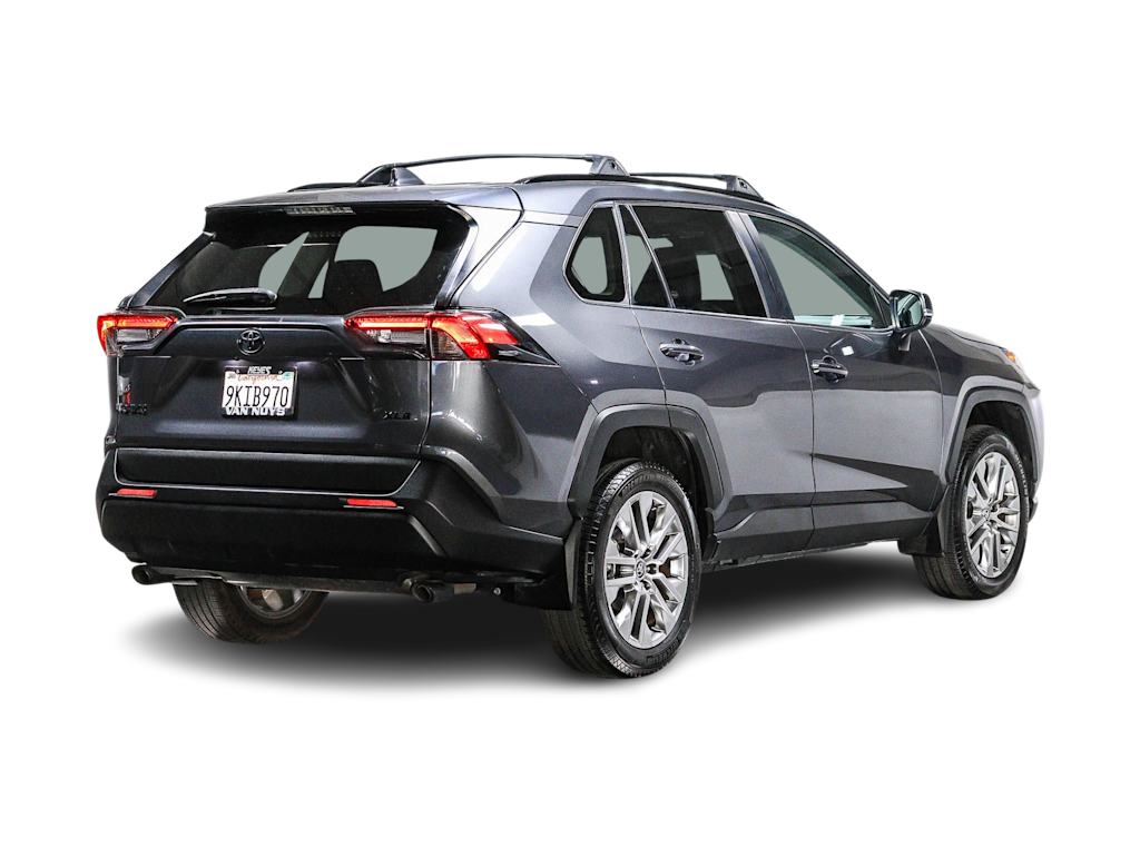 Thumbnail: 2023 Toyota RAV4 - 18