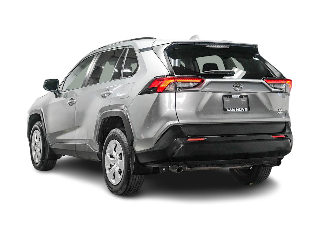 Thumbnail: 2021 Toyota RAV4 - 3