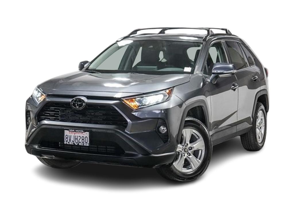 Used 2021 Toyota RAV4 XLE with VIN 2T3P1RFV4MC189452 for sale in Northfield, Minnesota