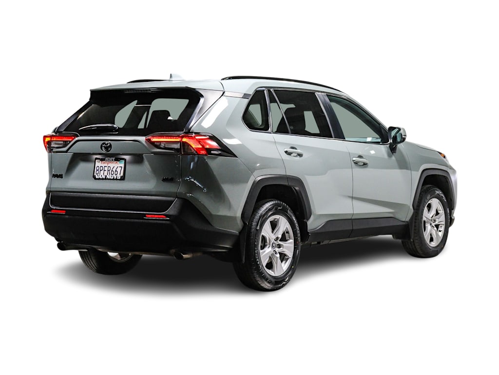 Thumbnail: 2020 Toyota RAV4 - 18