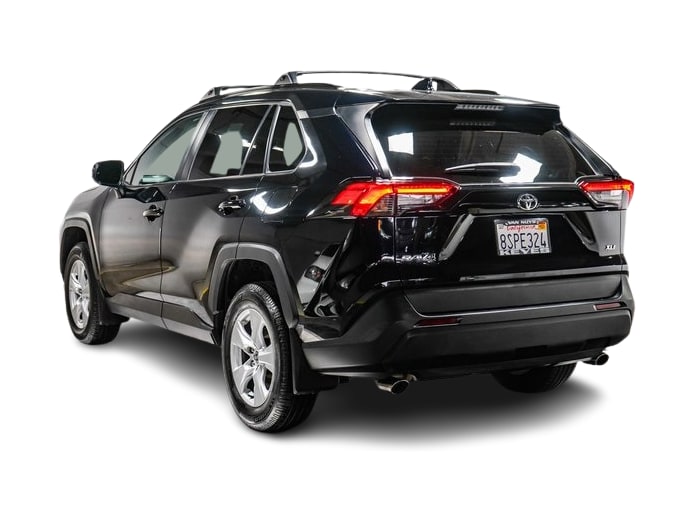 2020 Toyota RAV4 XLE 3