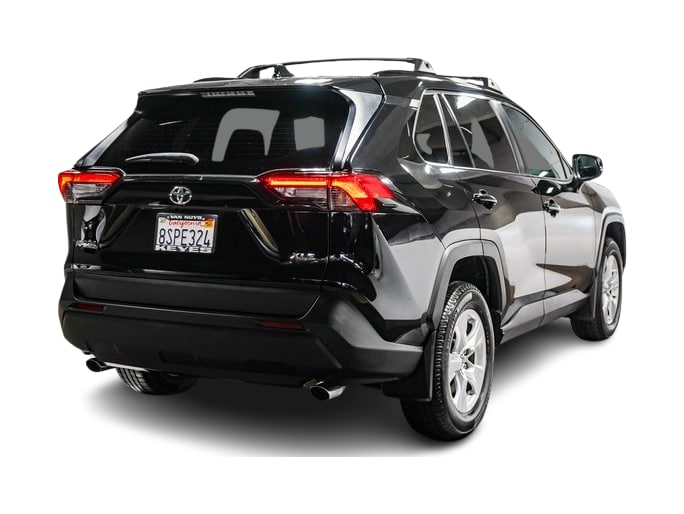 2020 Toyota RAV4 XLE 15