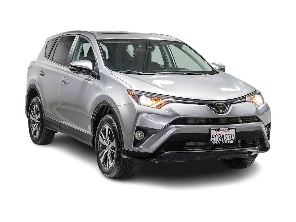 Thumbnail: 2018 Toyota RAV4 - 5