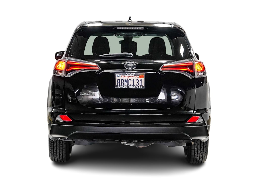 Thumbnail: 2018 Toyota RAV4 - 20