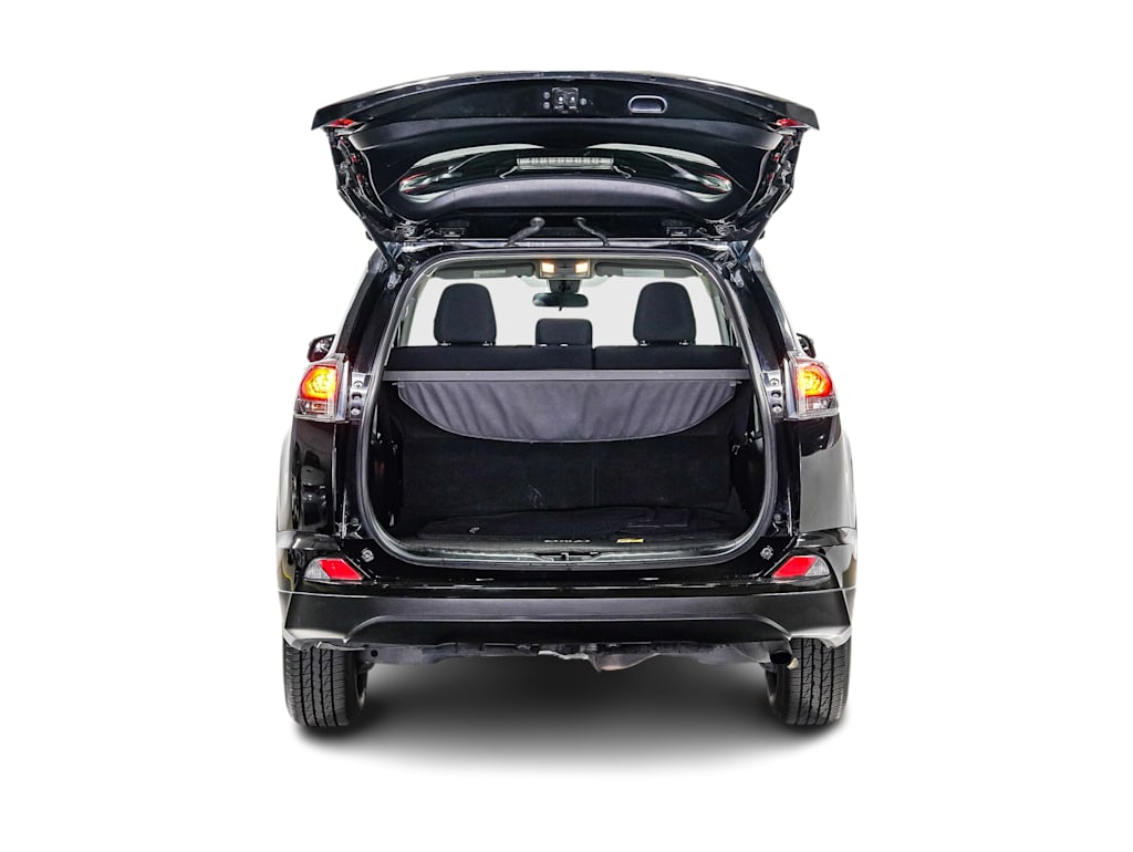 Thumbnail: 2018 Toyota RAV4 - 17