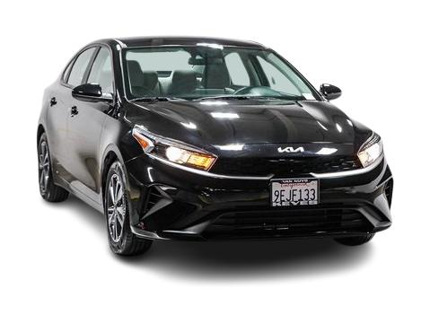 Thumbnail: 2023 Kia Forte - 5