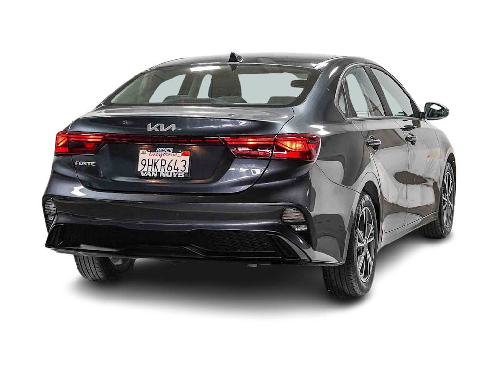 Thumbnail: 2023 Kia Forte - 19