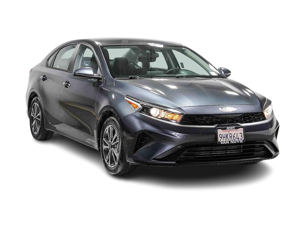 Thumbnail: 2023 Kia Forte - 20