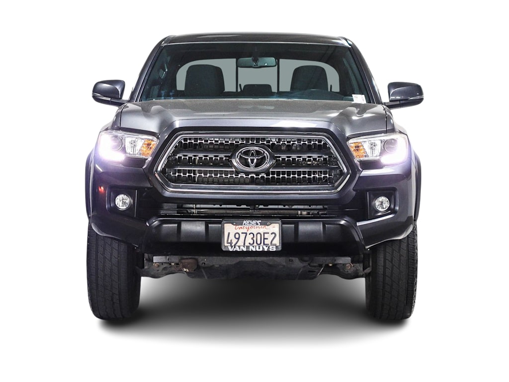 Thumbnail: 2017 Toyota Tacoma - 19