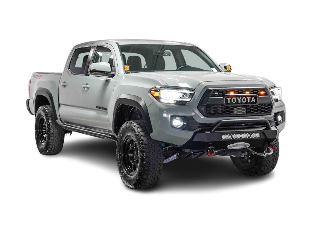 Thumbnail: 2023 Toyota Tacoma - 19