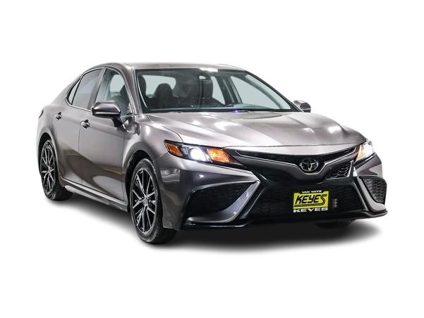 2021 Toyota Camry SE 19