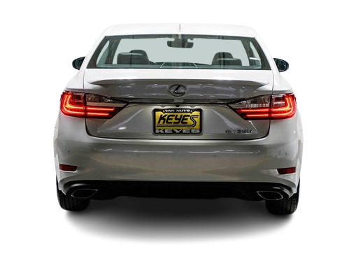 Thumbnail: 2016 Lexus ES - 4