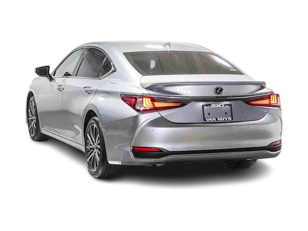 Thumbnail: 2025 Lexus ES - 3