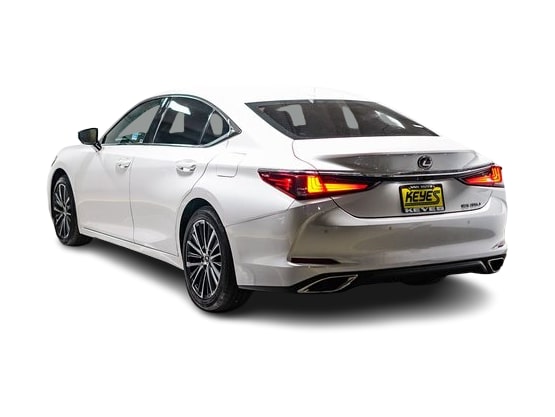 Thumbnail: 2024 Lexus ES - 3