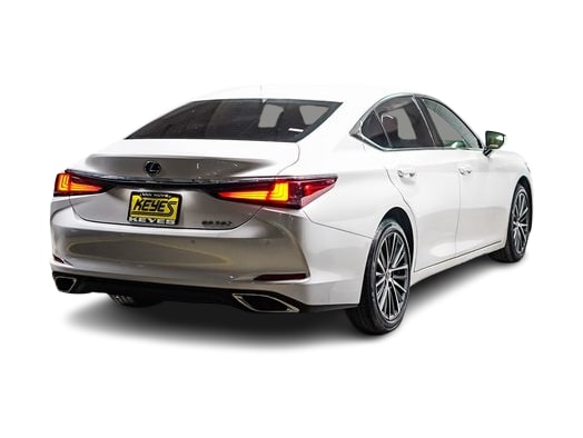 Thumbnail: 2024 Lexus ES - 18