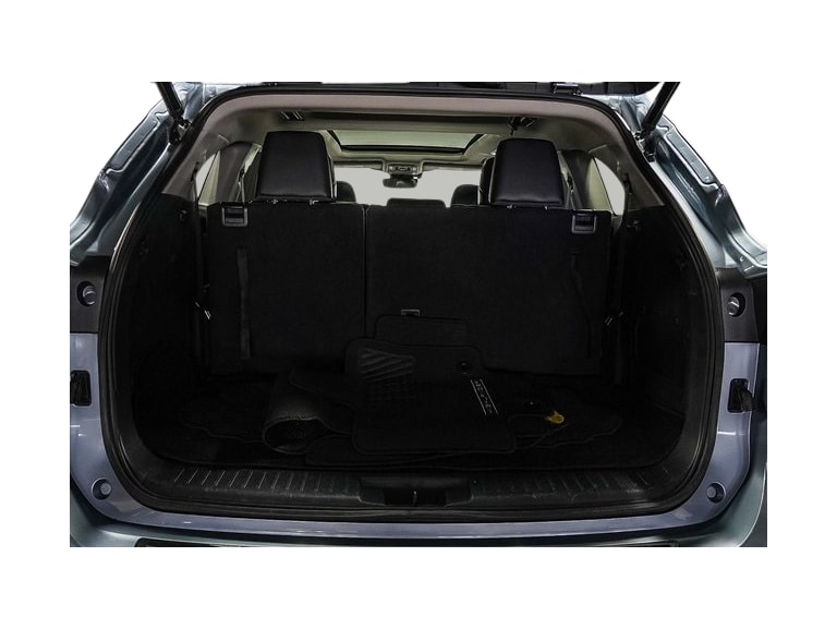 Thumbnail: 2023 Toyota Highlander - 16