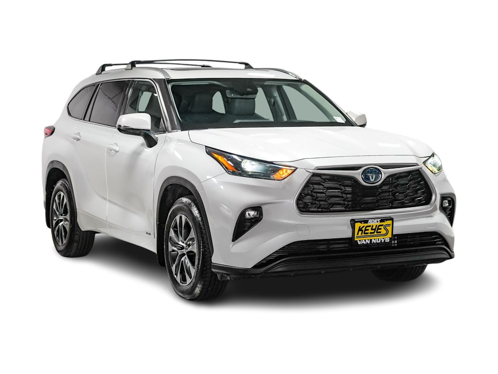 Thumbnail: 2022 Toyota Highlander - 19