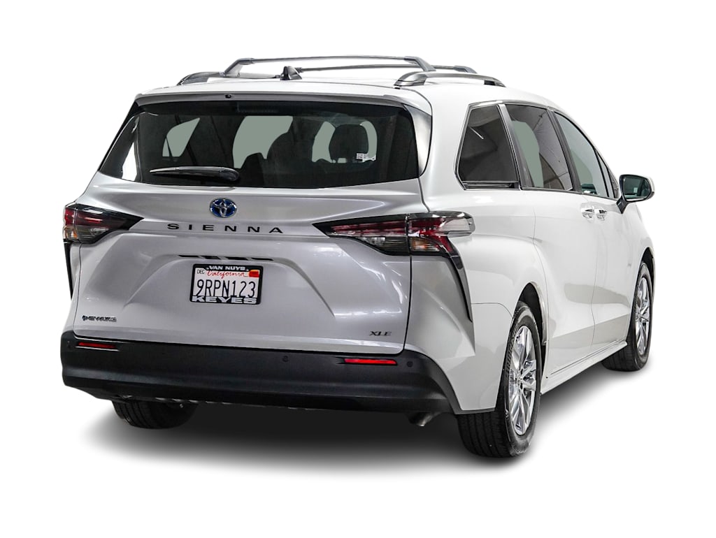 Thumbnail: 2025 Toyota Sienna - 19