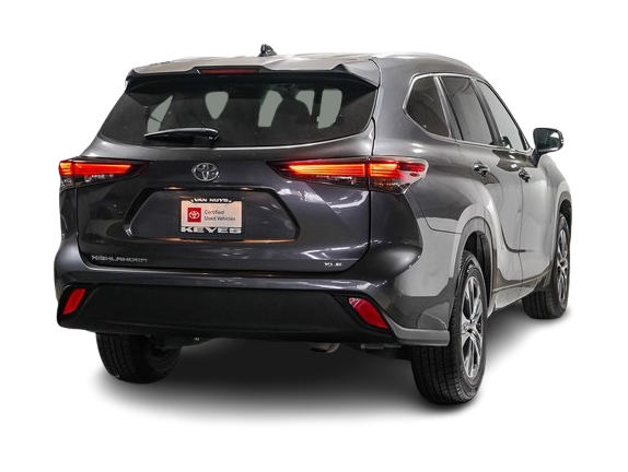 Thumbnail: 2024 Toyota Highlander - 20