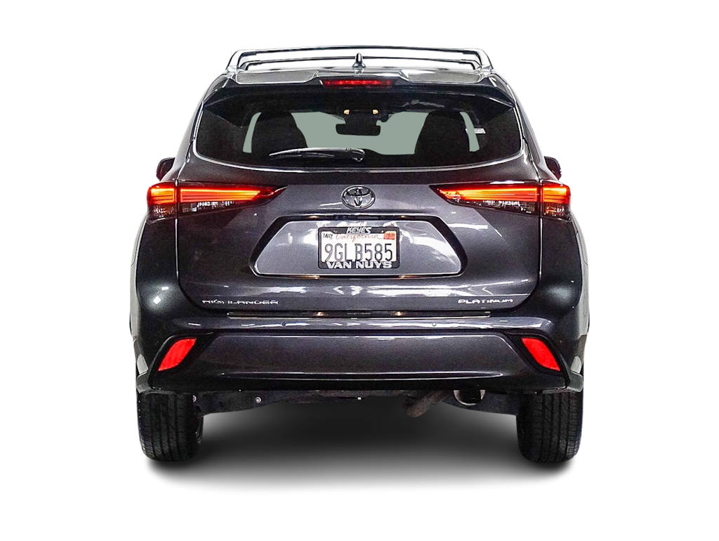 Thumbnail: 2023 Toyota Highlander - 4