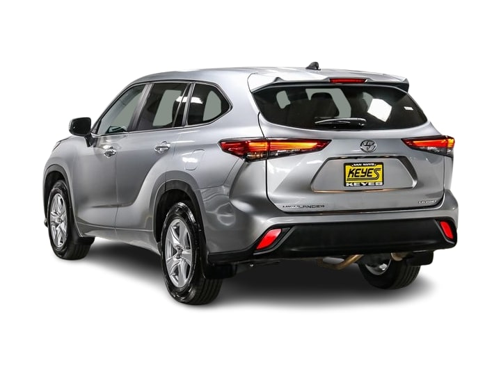 2023 Toyota Highlander LE 3