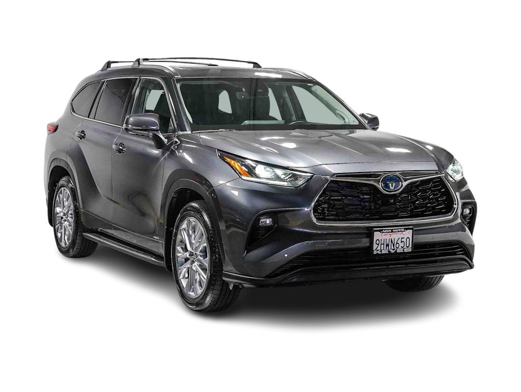 Thumbnail: 2023 Toyota Highlander - 20