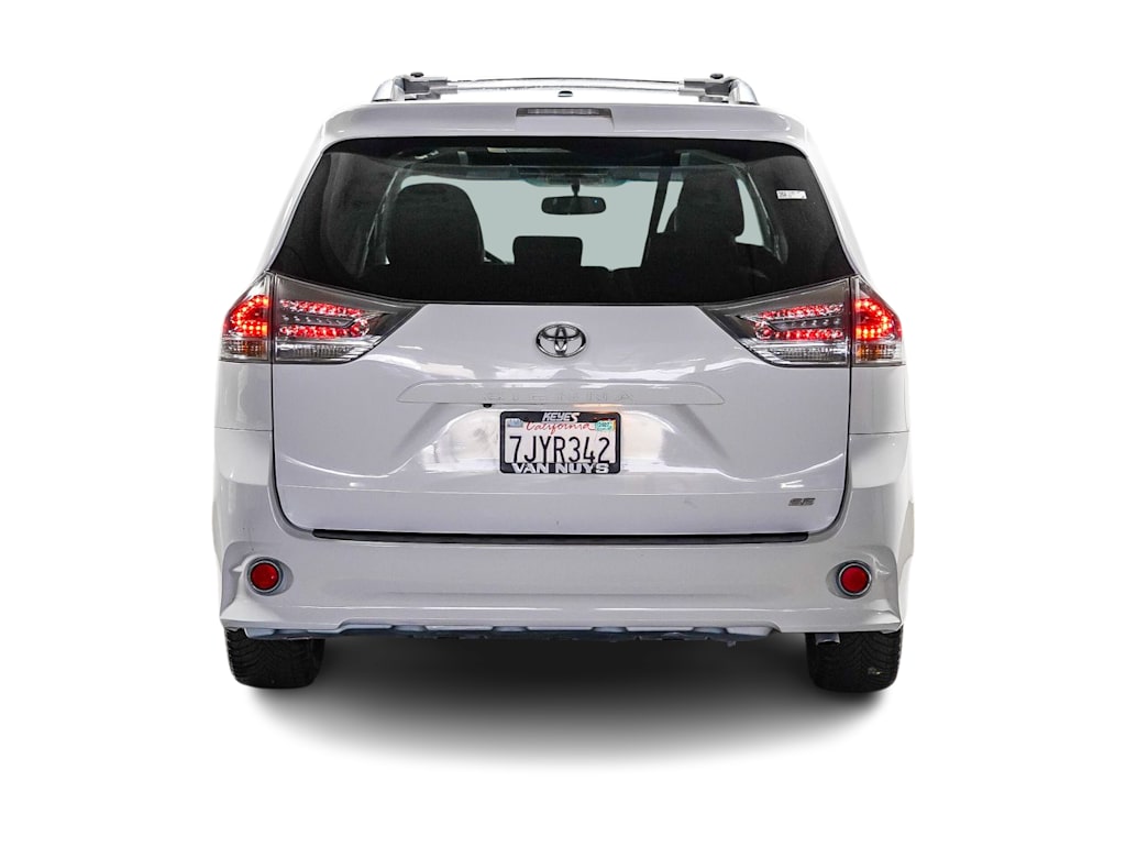 Thumbnail: 2015 Toyota Sienna - 4