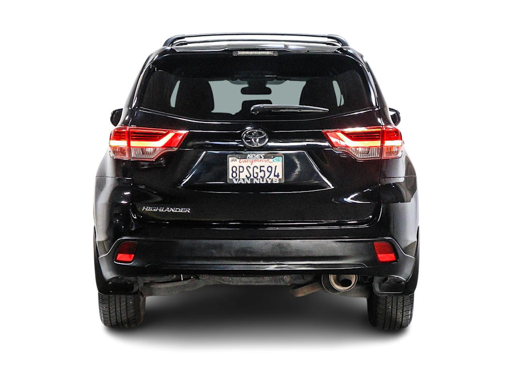 Thumbnail: 2018 Toyota Highlander - 4