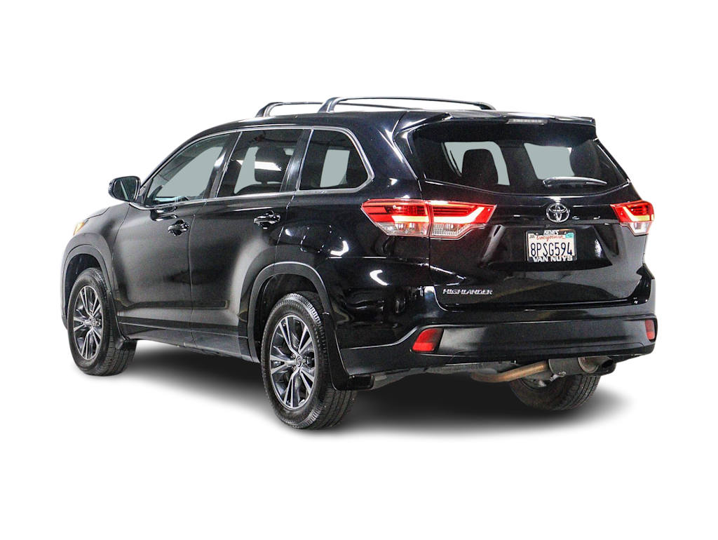 Thumbnail: 2018 Toyota Highlander - 3