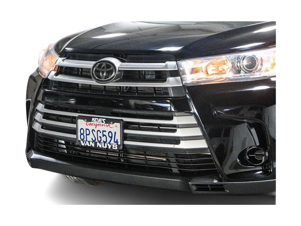 Thumbnail: 2018 Toyota Highlander - 20