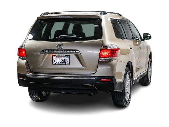 Thumbnail: 2013 Toyota Highlander - 19