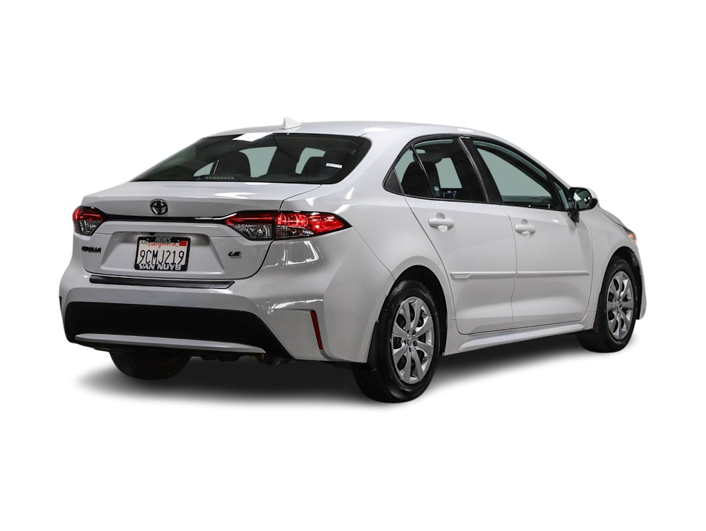 Thumbnail: 2022 Toyota Corolla - 18