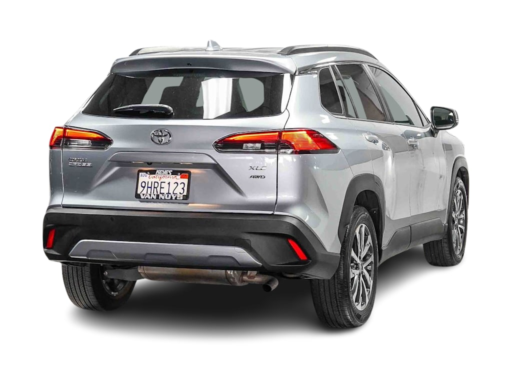 Thumbnail: 2023 Toyota Corolla Cross - 18