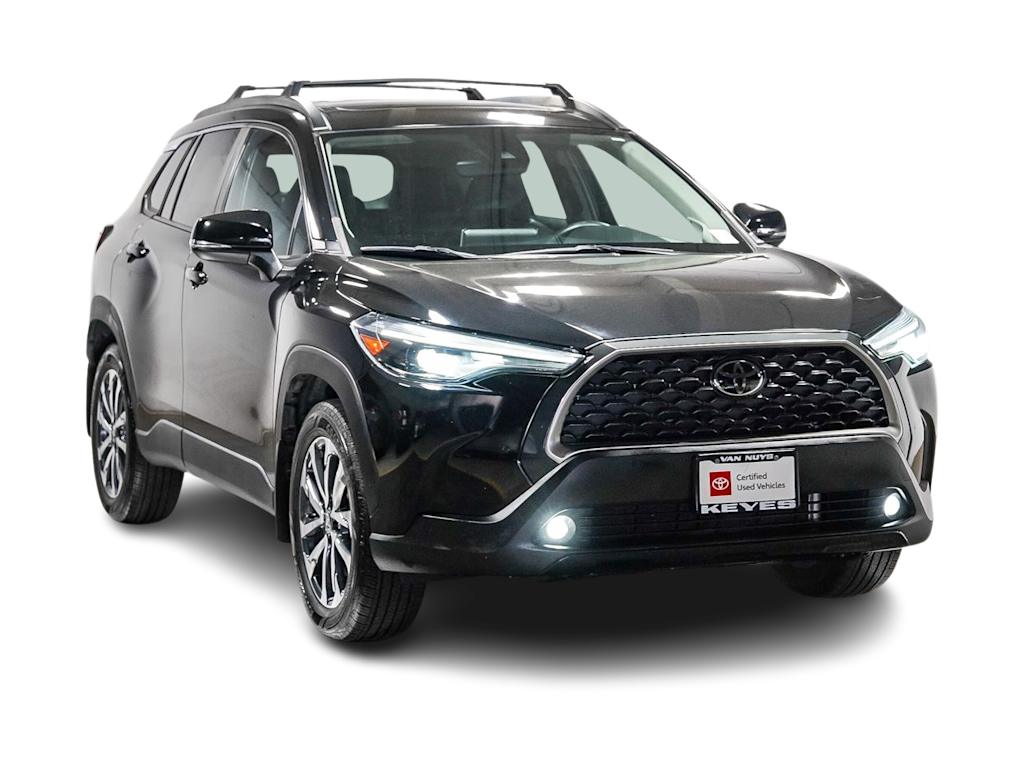 Thumbnail: 2022 Toyota Corolla Cross - 21