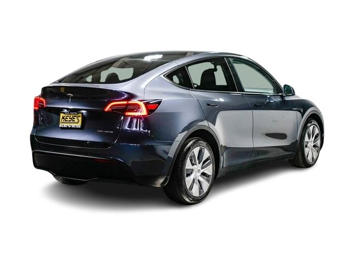 Thumbnail: 2023 Tesla Model Y - 19