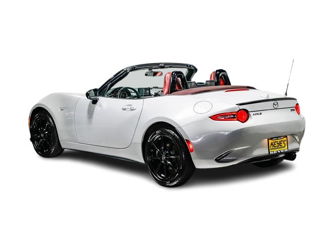 Thumbnail: 2018 Mazda MX-5 Miata - 3