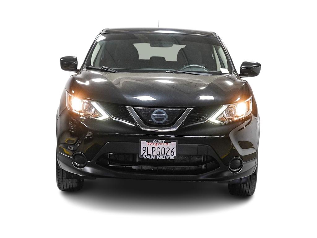 Thumbnail: 2019 Nissan Rogue Sport - 3
