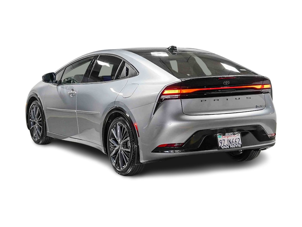 Thumbnail: 2026 Toyota Prius - 3
