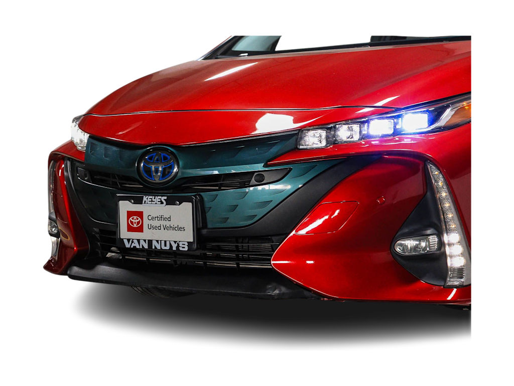 Thumbnail: 2017 Toyota Prius Prime - 21
