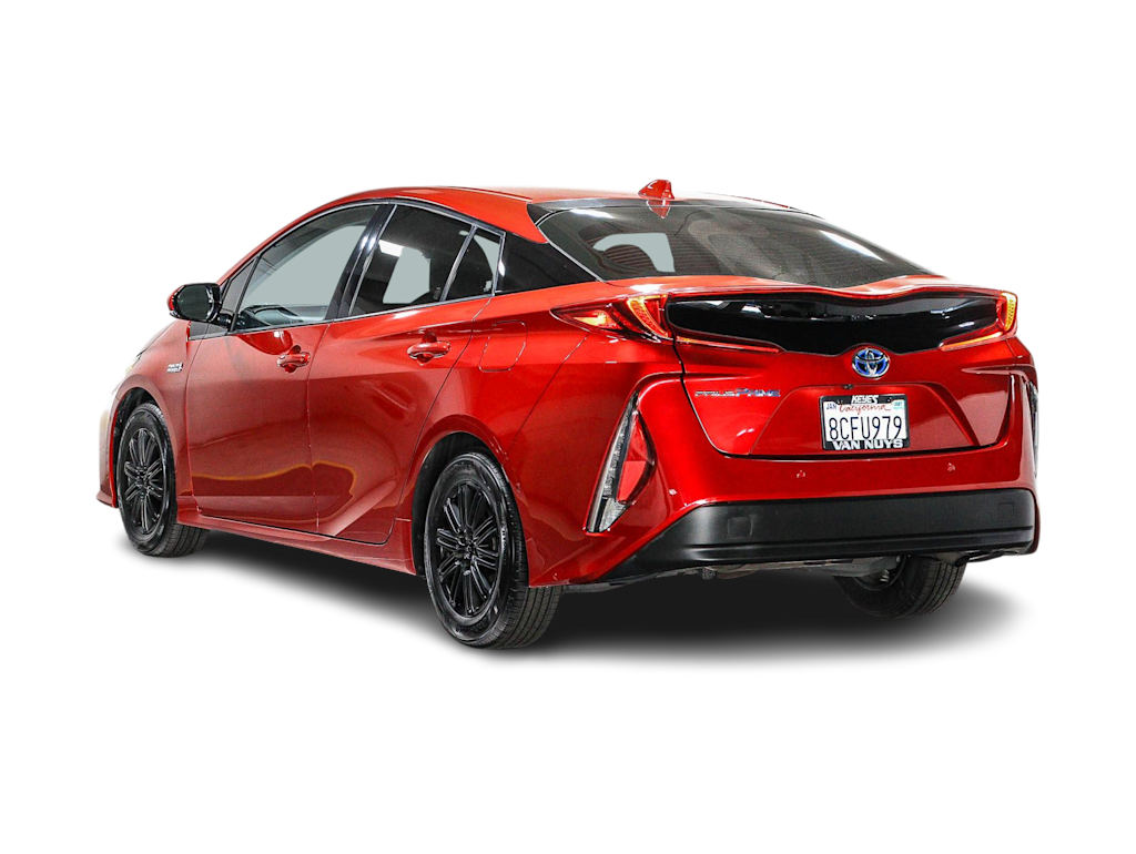 Thumbnail: 2017 Toyota Prius Prime - 3