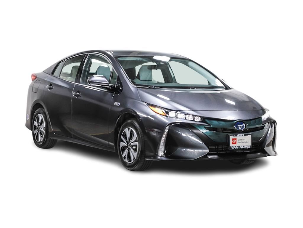 Thumbnail: 2018 Toyota Prius Prime - 15