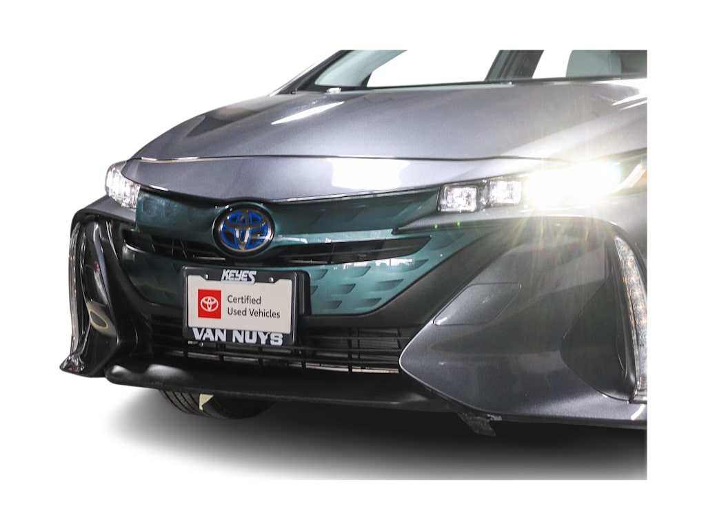 Thumbnail: 2018 Toyota Prius Prime - 18